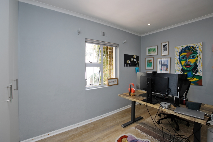 3 Bedroom Property for Sale in Harfield Village Western Cape